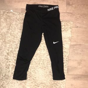NIKE PRO capri leggings cropped